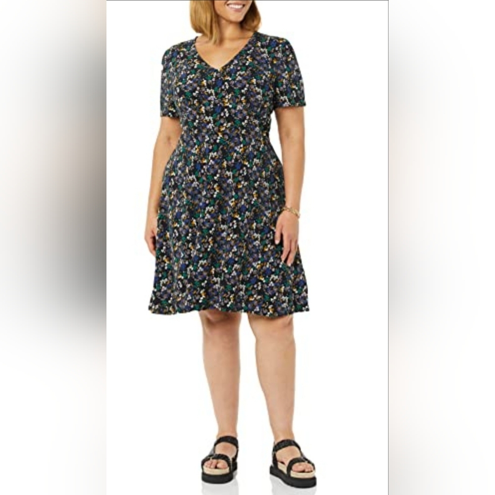 Amazon Essentials Foral Print Dress